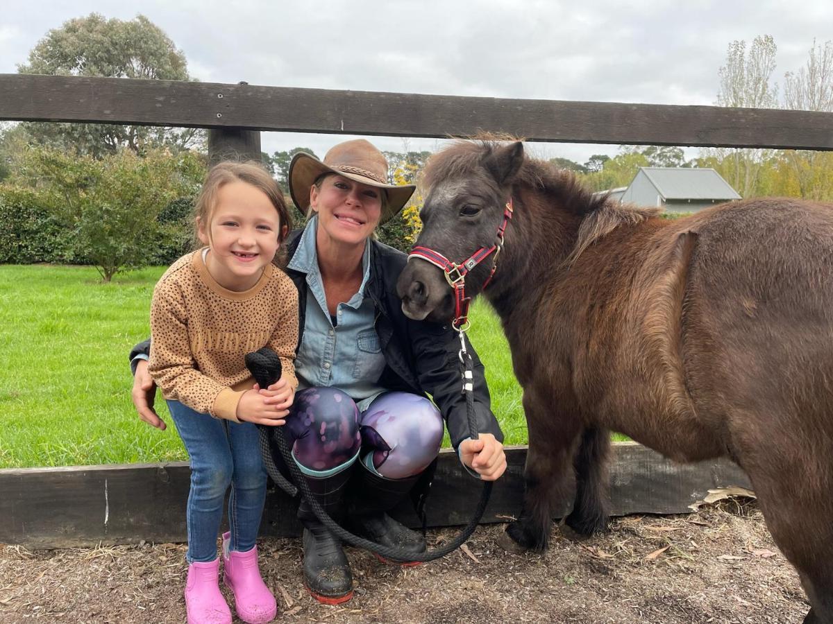 Farm Stay MAPLE Cottage at Wilindi Estate Tyabb Esterno foto